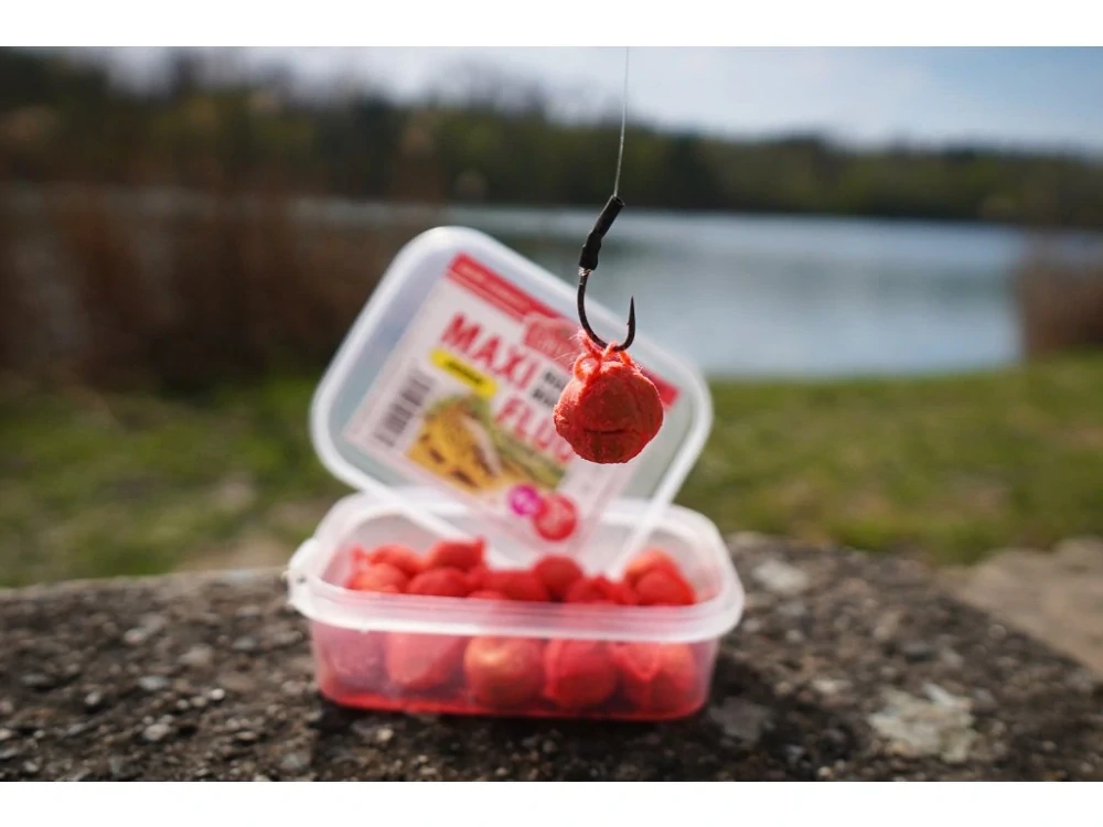 Rohlíkový boilies Maxi Fluo 20mm - Česnek
