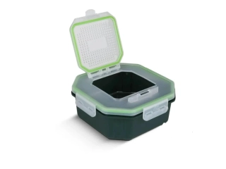 Krabička na nástrahy Klip Lok Bait Box 3.4pt - 1,96l